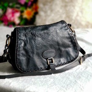 Dooney & Bourke Florentine Full Flap Saddle Bag Crossbody in Black